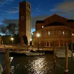 Duomo With Canal View Apartman