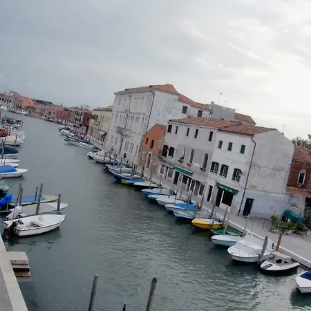 Duomo With Canal View Apartment Murano