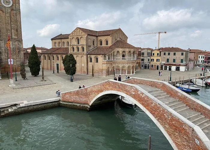 Duomo With Canal View Apartment