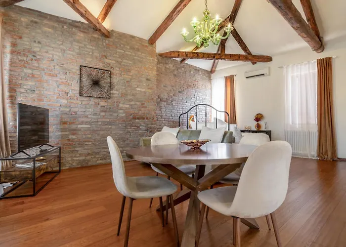 Apartamento Duomo With Canal View